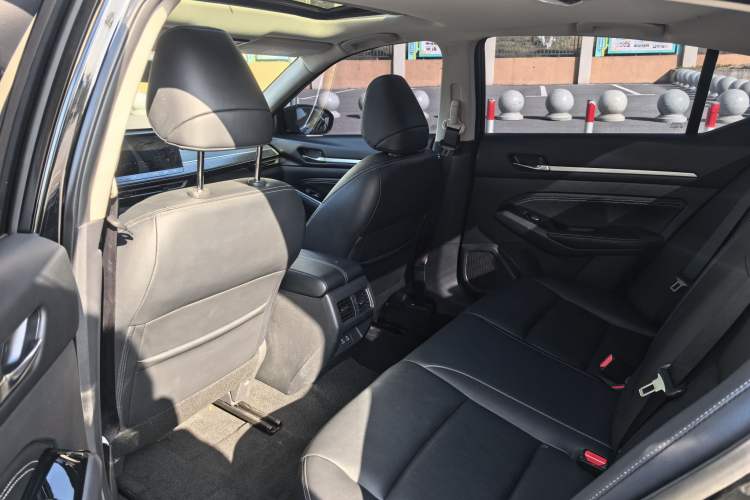 Used Nissan Teana 2024 2.0L XE Genuine Edition Interior 2