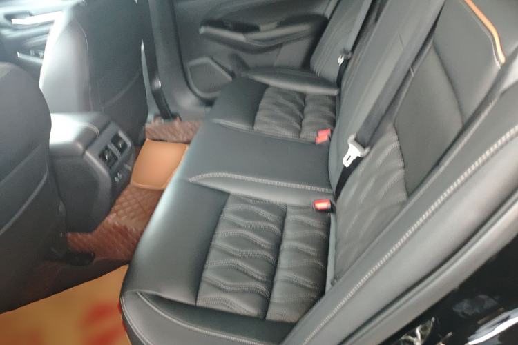 Used Nissan Teana 2024 2.0L SV Black Gold Edition Interior 4