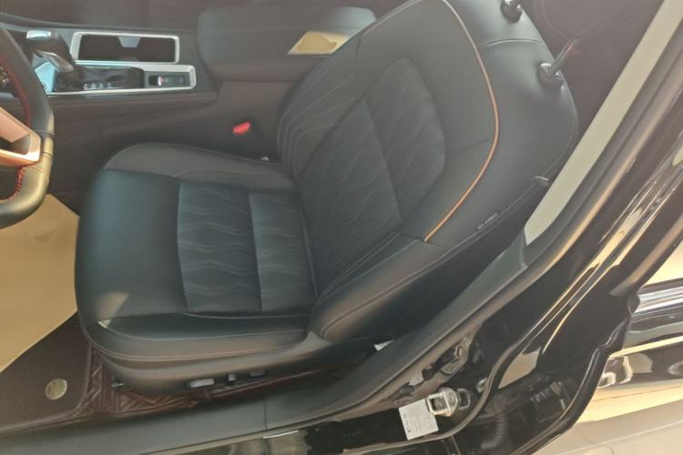 Used Nissan Teana 2024 2.0L SV Black Gold Edition Left Front Seat
