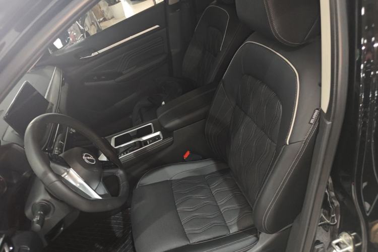 Used Nissan Teana 2024 2.0L SV Black Gold Edition Left Front Seat