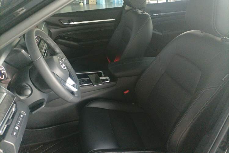 Used Nissan Teana 2024 2.0L XE Genuine Edition Left Front Seat