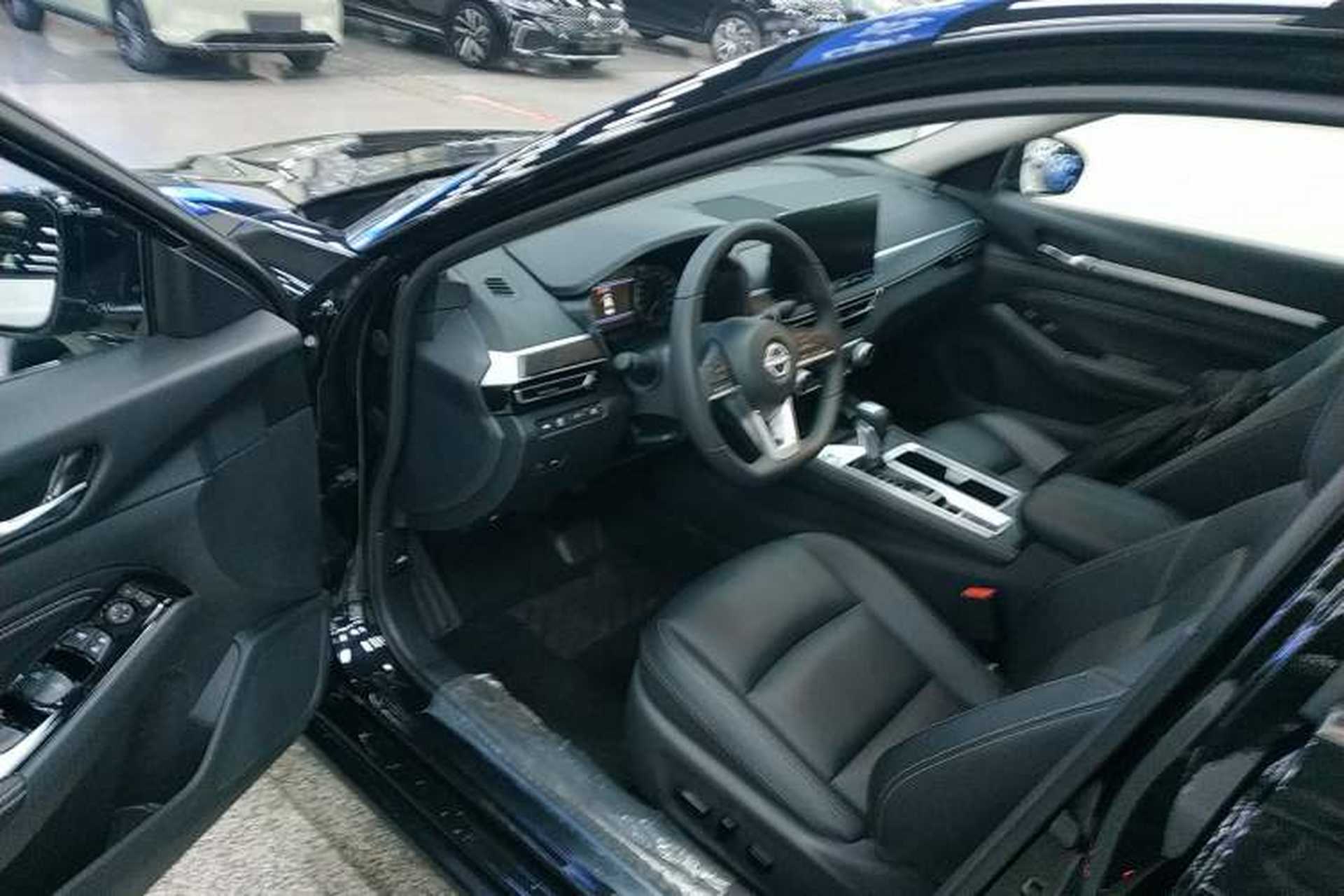 Used Nissan Teana 2024 2.0L XE Genuine Edition Left Front Seat