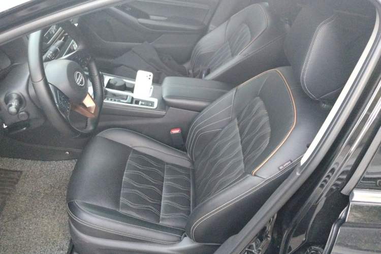Used Nissan Teana 2024 2.0L SV Black Gold Edition Left Front Seat