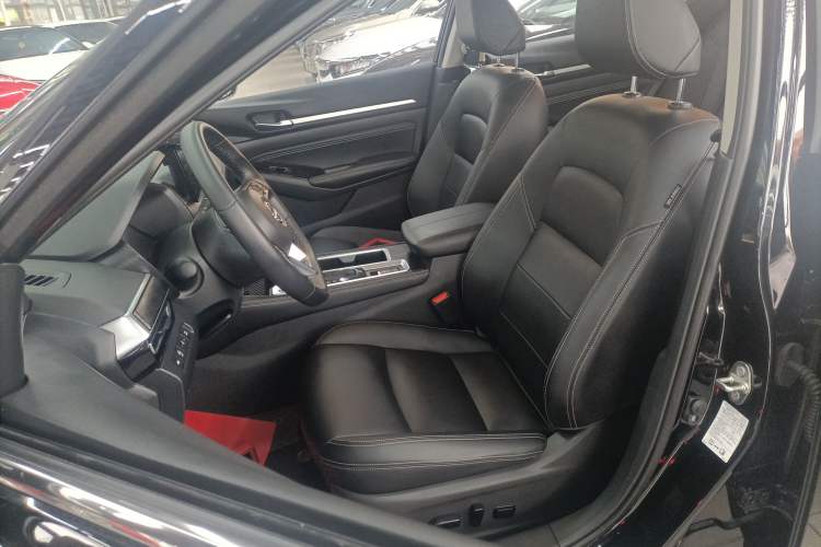Used Nissan Teana 2024 2.0L XE Genuine Edition Left Front Seat
