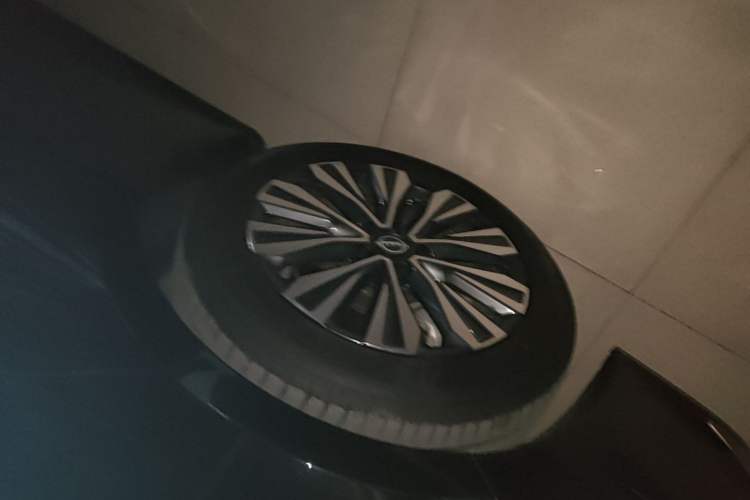 Used Nissan Teana 2024 2.0L SV Black Gold Edition Left Front Wheel Hub