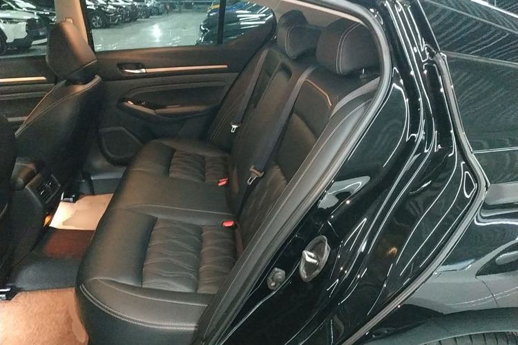 Used Nissan Teana 2024 2.0L SV Black Gold Edition Left Rear Seat