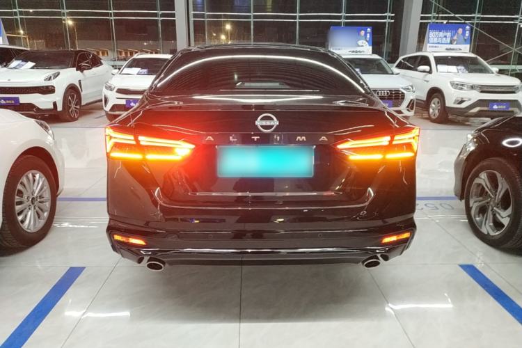 Used Nissan Teana 2024 2.0L SV Black Gold Edition Rear