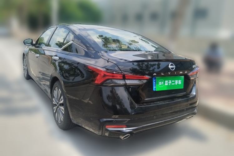Used Nissan Teana 2024 2.0L SV Black Gold Edition Rear Left 45 Deg