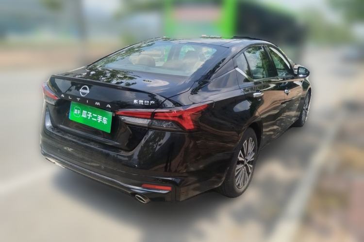 Used Nissan Teana 2024 2.0L SV Black Gold Edition Rear Right 45 Deg