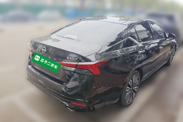 Used Nissan Teana 2024 2.0L SV Black Gold Edition Rear Right 45 Deg