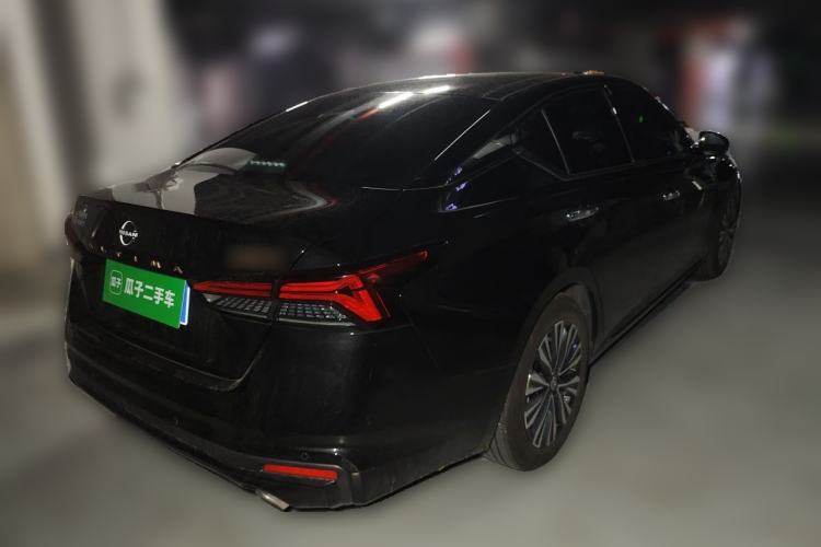 Used Nissan Teana 2024 2.0L SV Black Gold Edition Rear Right 45 Deg