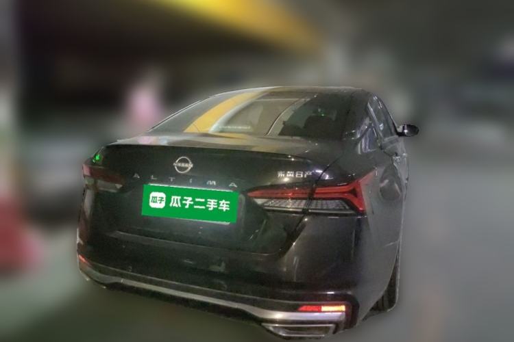 Used Nissan Teana 2024 2.0L SV Black Gold Edition Rear Right 45 Deg