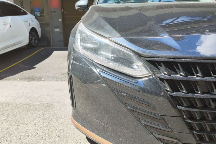 Used Nissan Teana 2024 2.0L SV Black Gold Edition Right Front Headlight