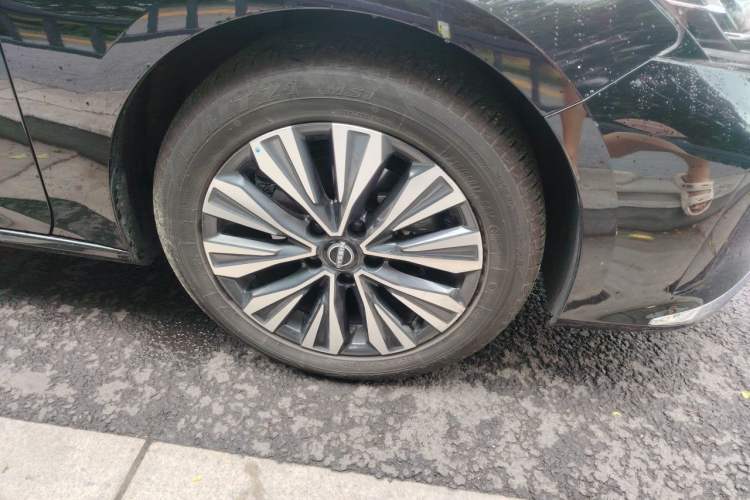 Used Nissan Teana 2024 2.0L XE Genuine Edition Right Front Wheel Hub