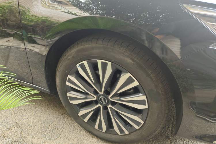 Used Nissan Teana 2024 2.0L XE Genuine Edition Right Front Wheel Hub