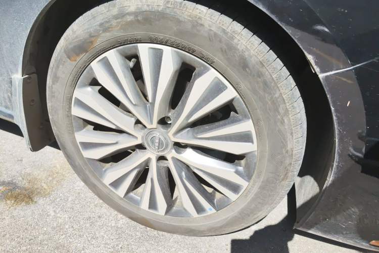 Used Nissan Teana 2024 2.0L SV Black Gold Edition Right Front Wheel Hub