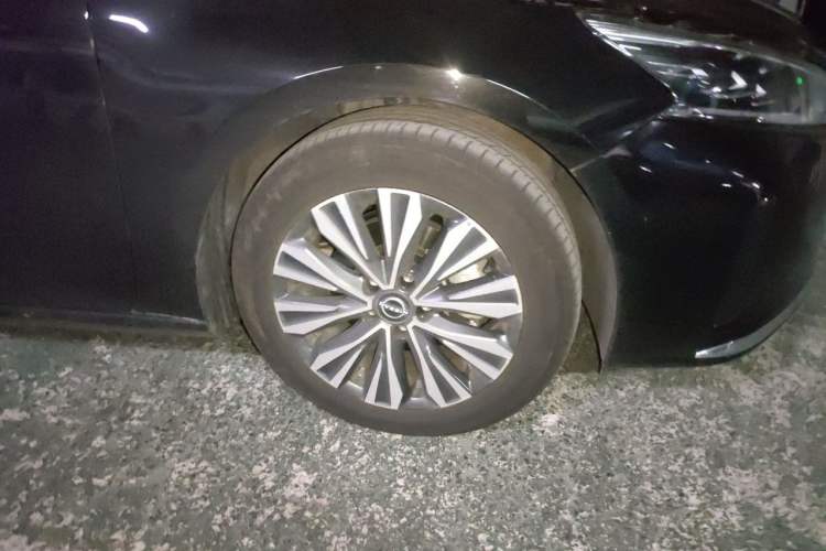 Used Nissan Teana 2024 2.0L SV Black Gold Edition Right Front Wheel Hub