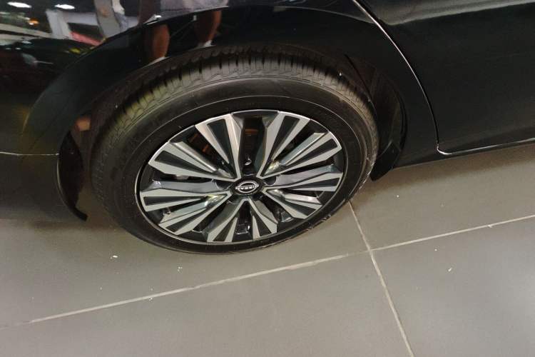 Used Nissan Teana 2024 2.0L XE Genuine Edition Right Rear Wheel Hub