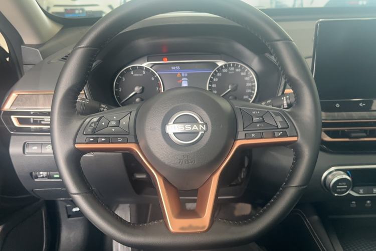 Used Nissan Teana 2024 2.0L SV Black Gold Edition Steering Wheel