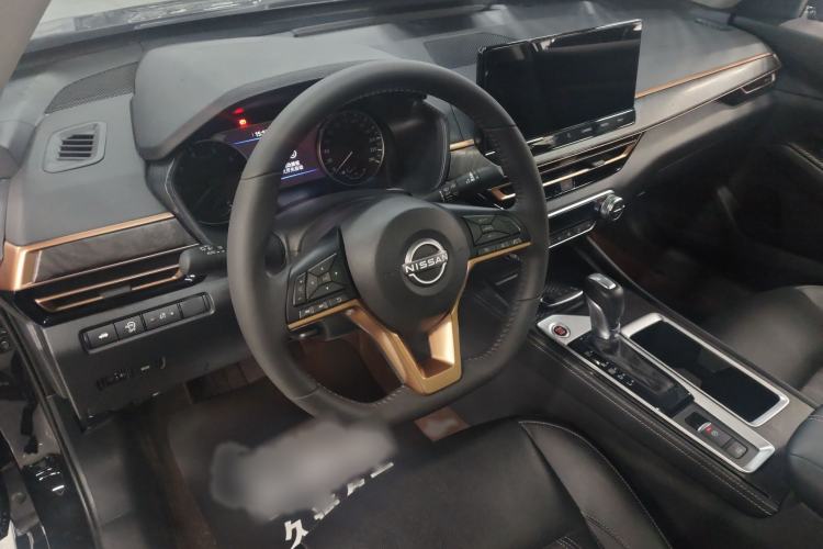 Used Nissan Teana 2024 2.0L SV Black Gold Edition Steering Wheel