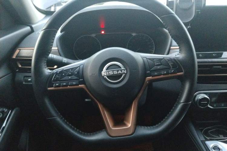 Used Nissan Teana 2024 2.0L SV Black Gold Edition Steering Wheel