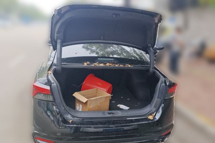 Used Nissan Teana 2024 2.0L SV Black Gold Edition Trunk