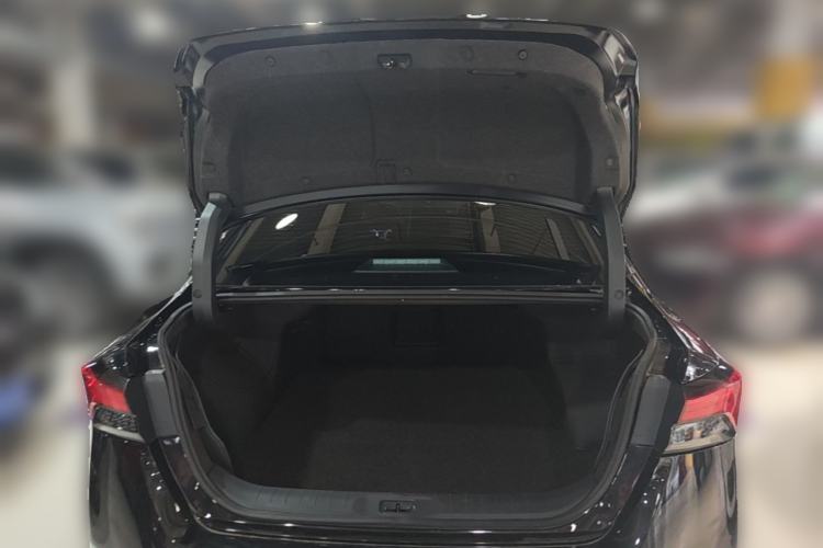 Used Nissan Teana 2024 2.0L SV Black Gold Edition Trunk