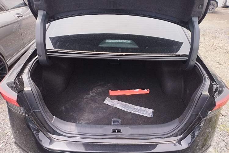 Used Nissan Teana 2024 2.0L XE Genuine Edition Trunk