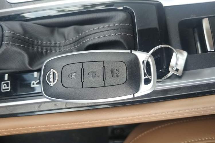 Used Nissan Teana 2024 2.0L SV Black Gold Edition Vehicle Key