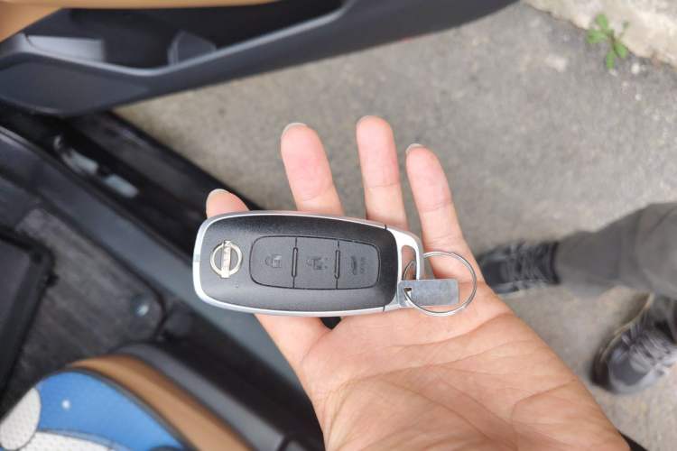 Used Nissan Teana 2024 2.0L XE Genuine Edition Vehicle Key