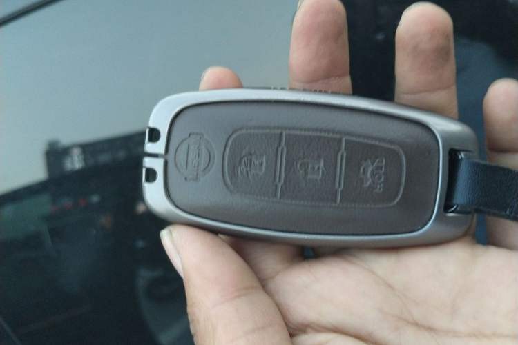 Used Nissan Teana 2024 2.0L SV Black Gold Edition Vehicle Key