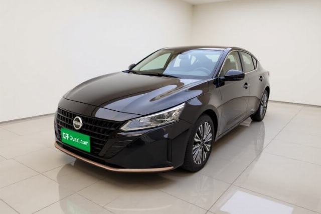 Ojetý Nissan Teana 2024 2.0L SV Black Gold Edition