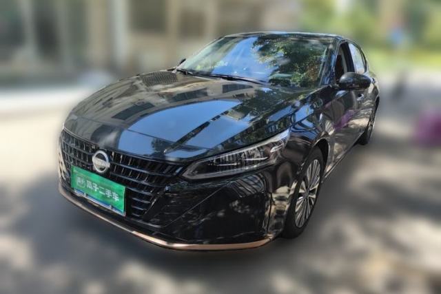 Ojetý Nissan Teana 2024 2.0L SV Black Gold Edition