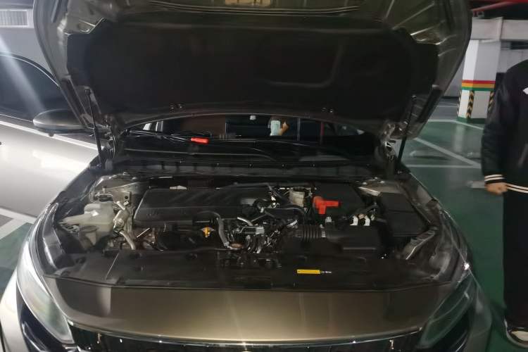 Used Nissan Teana 2024 2.0L XE Genuine Edition Engine Bay
