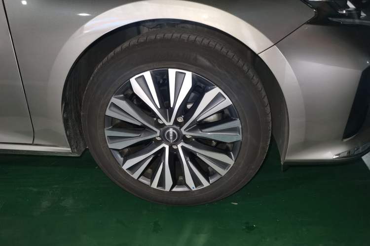 Used Nissan Teana 2024 2.0L XE Genuine Edition Right Front Wheel Hub