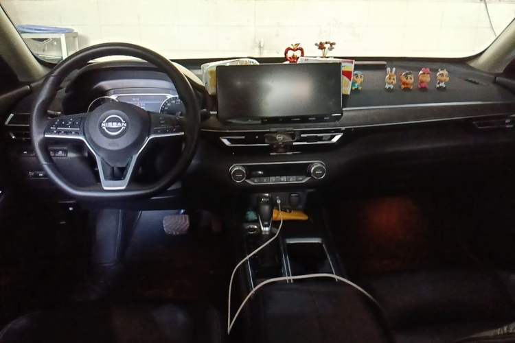Used Nissan Teana 2024 2.0L SV Black Gold Edition Center Console