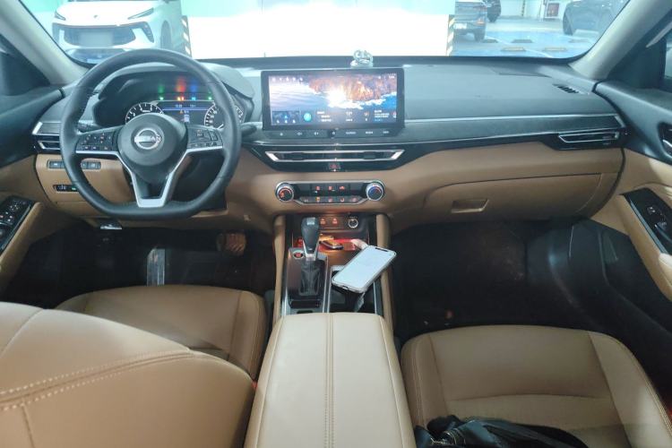 Used Nissan Teana 2024 2.0L XE Genuine Edition Center Console