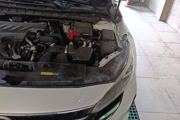 Used Nissan Teana 2024 2.0L SV Black Gold Edition Engine Bay Left