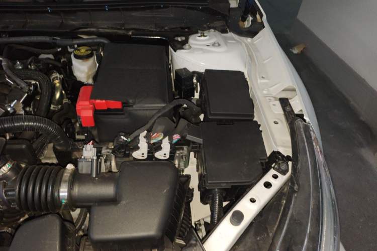 Used Nissan Teana 2024 2.0L SV Black Gold Edition Engine Bay Left