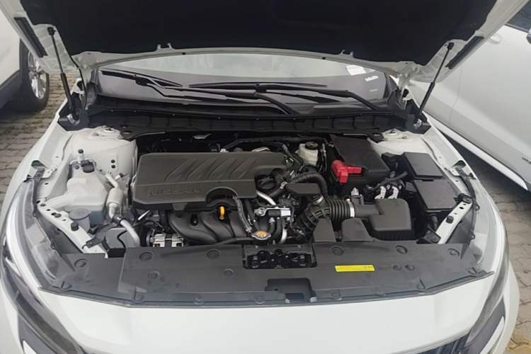 Used Nissan Teana 2024 2.0L XE Genuine Edition Engine Bay