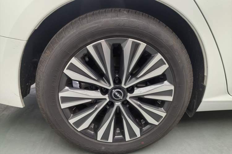 Used Nissan Teana 2024 2.0L XE Genuine Edition Exterior 4