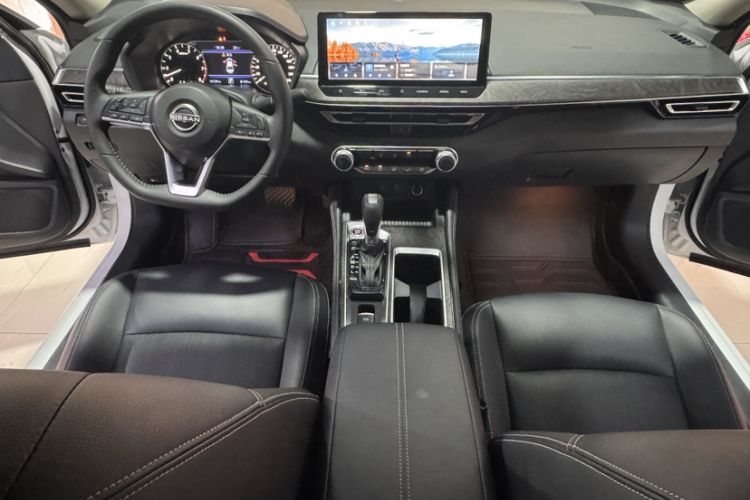 Used Nissan Teana 2024 2.0L XE Genuine Edition Interior 1