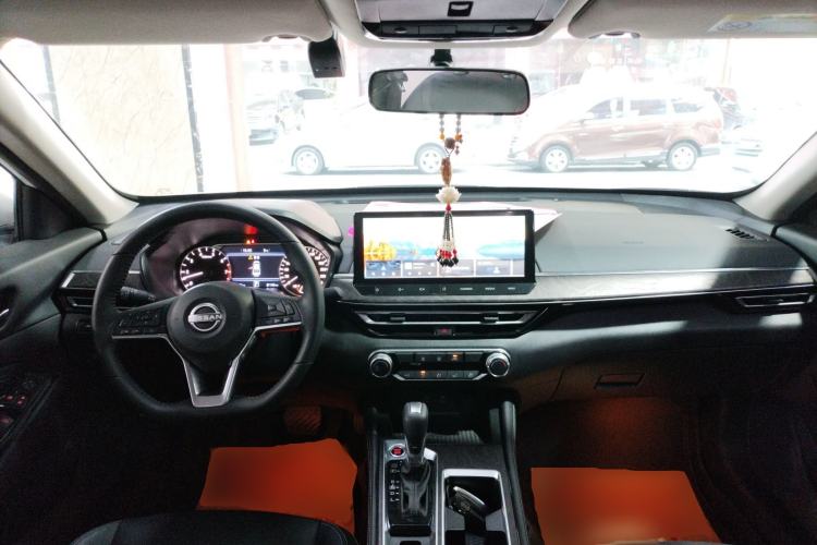 Used Nissan Teana 2024 2.0L XE Genuine Edition Interior 2
