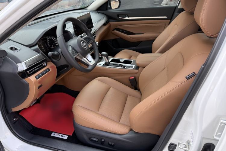 Used Nissan Teana 2024 2.0L XE Genuine Edition Interior 2