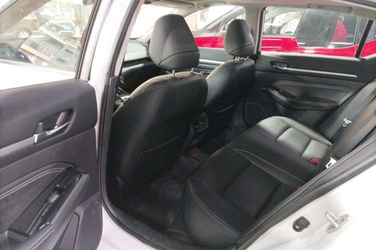 Used Nissan Teana 2024 2.0L XE Genuine Edition Interior 4