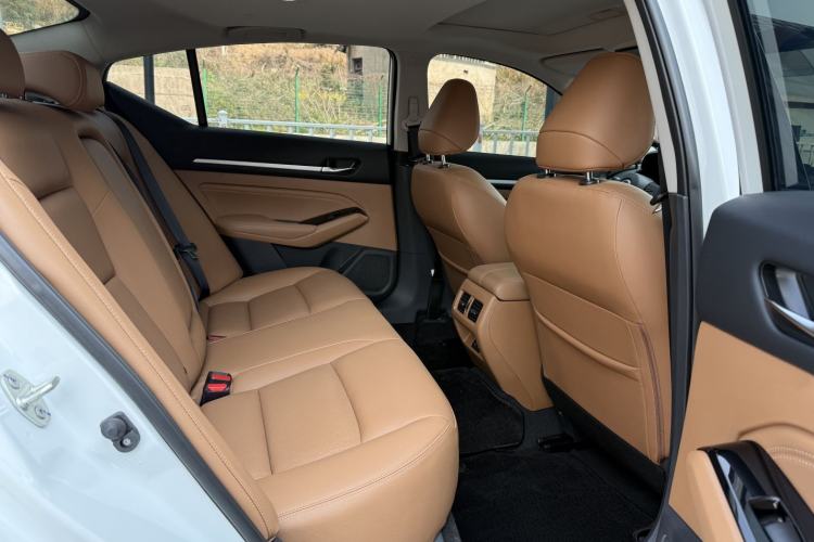 Used Nissan Teana 2024 2.0L XE Genuine Edition Interior 5