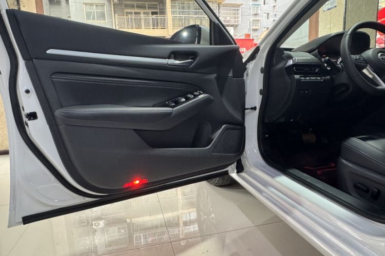 Used Nissan Teana 2024 2.0L XE Genuine Edition Interior 8