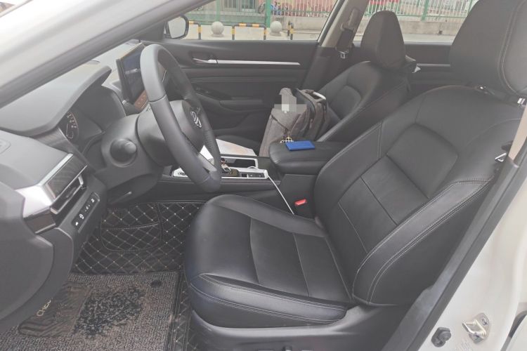 Used Nissan Teana 2024 2.0L SV Black Gold Edition Left Front Seat