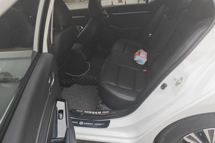 Used Nissan Teana 2024 2.0L SV Black Gold Edition Left Rear Seat