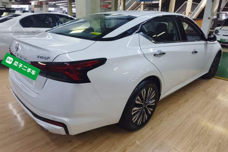 Used Nissan Teana 2024 2.0L XE Genuine Edition Rear Right 45 Deg